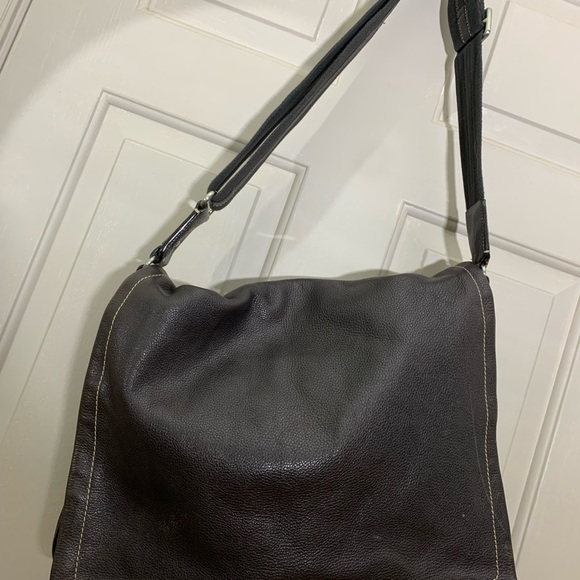 Bomber Jacket Expandable Laptop Messenger Bag - Picture 2 of 11